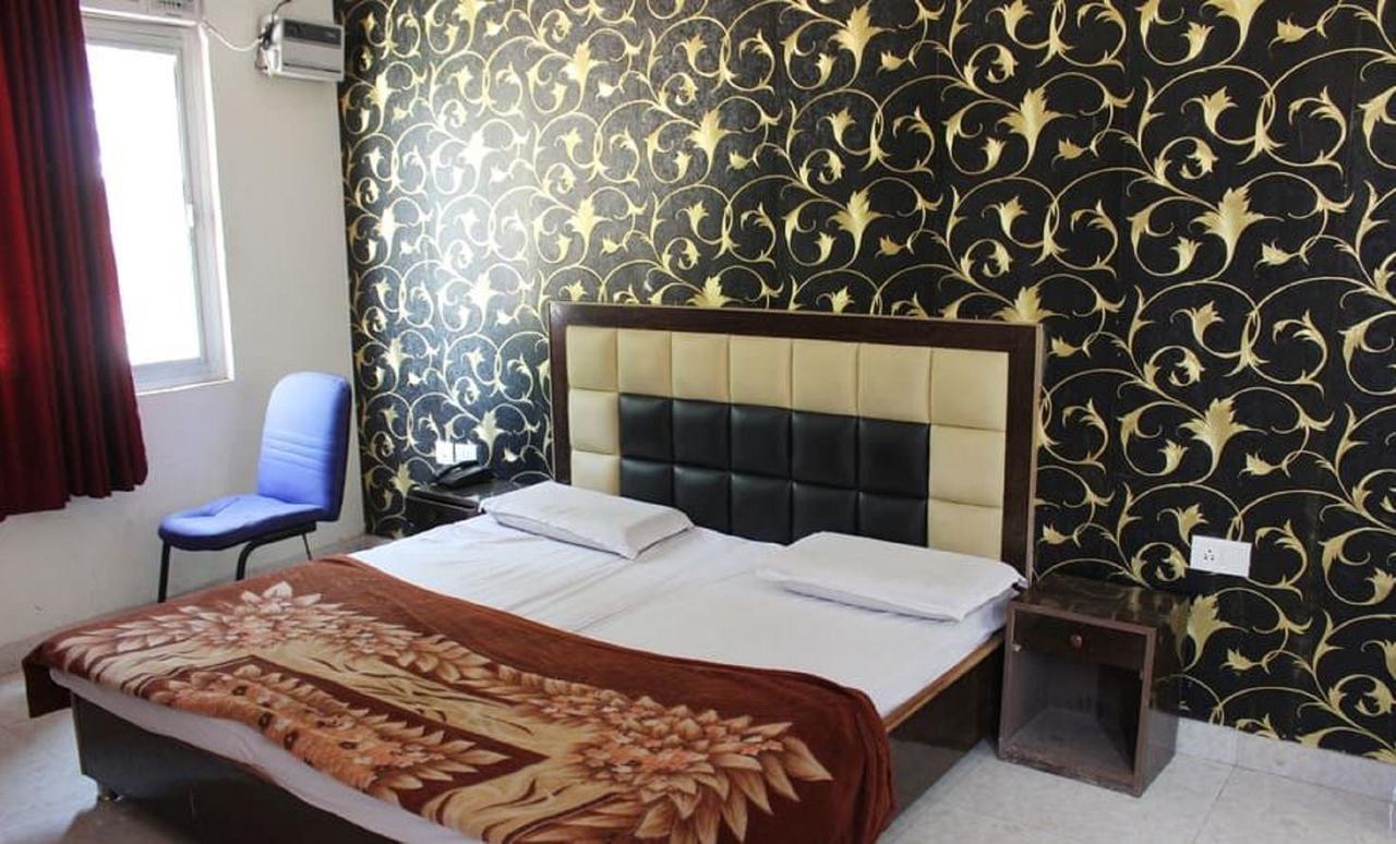 Hotel Apsara , By Soank Hospitality Haridwar Bagian luar foto
