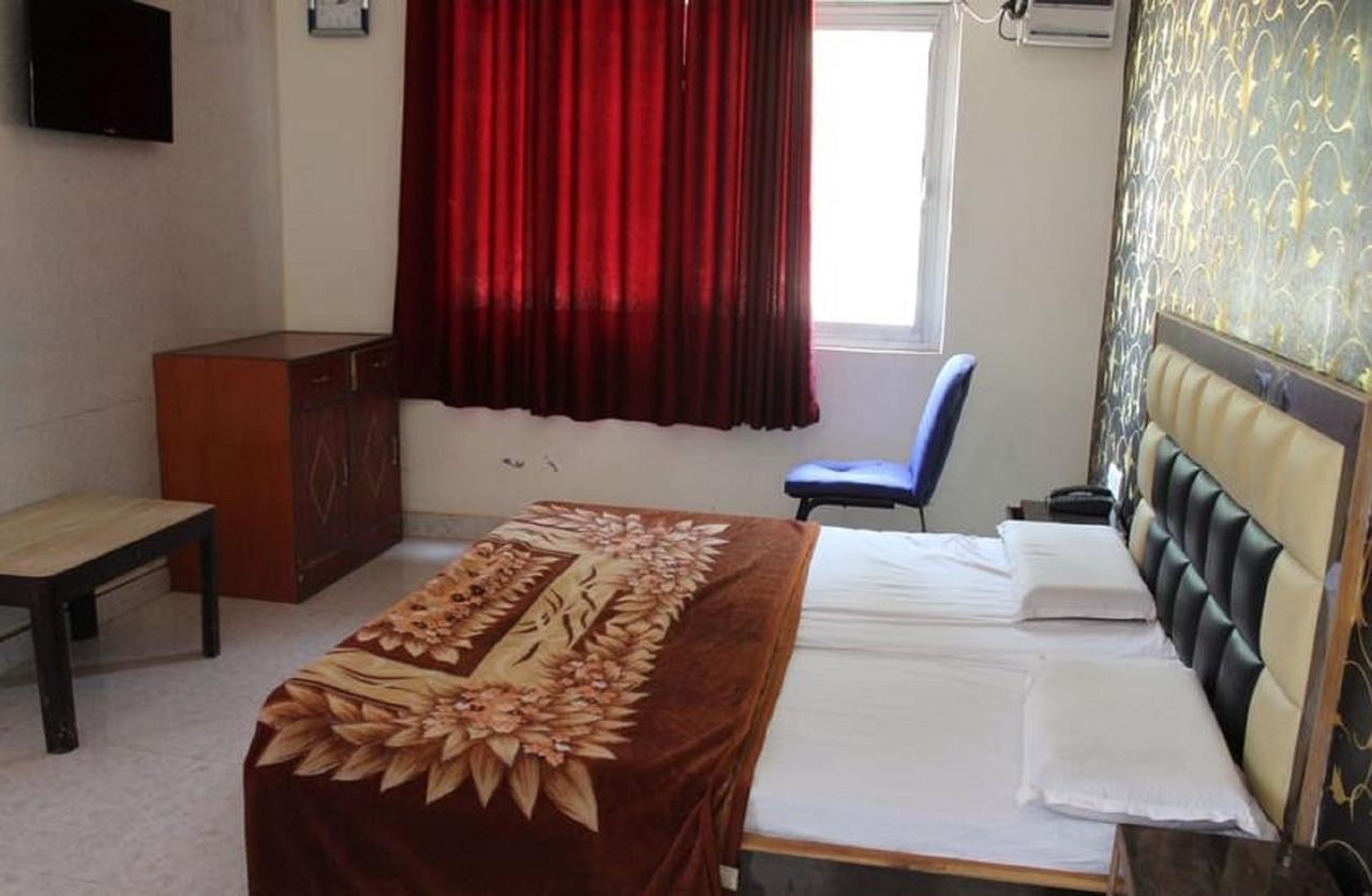 Hotel Apsara , By Soank Hospitality Haridwar Bagian luar foto